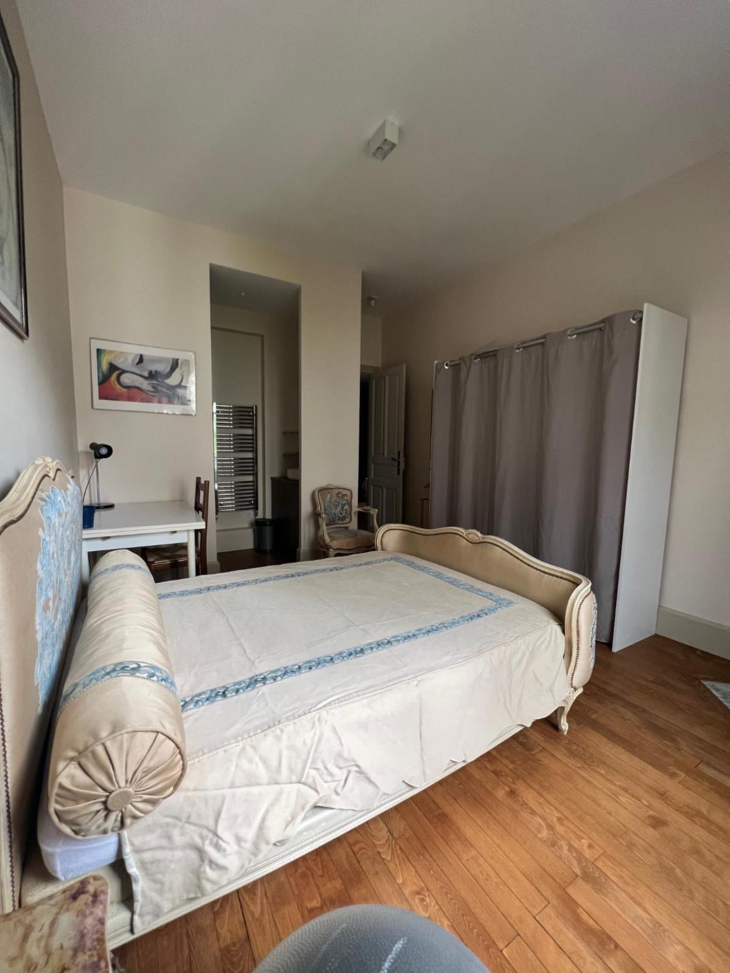 Hyper Centre ,Jolie Chambre Climatisee Avec Parking Securise Gratuit Clermont-Ferrand Ngoại thất bức ảnh
